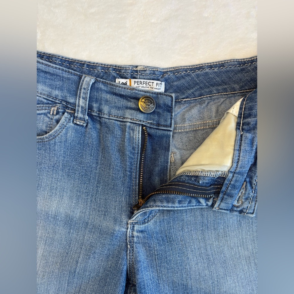 Lee Perfect Fit Denim Shorts - Size 10 - Picture 8 of 10